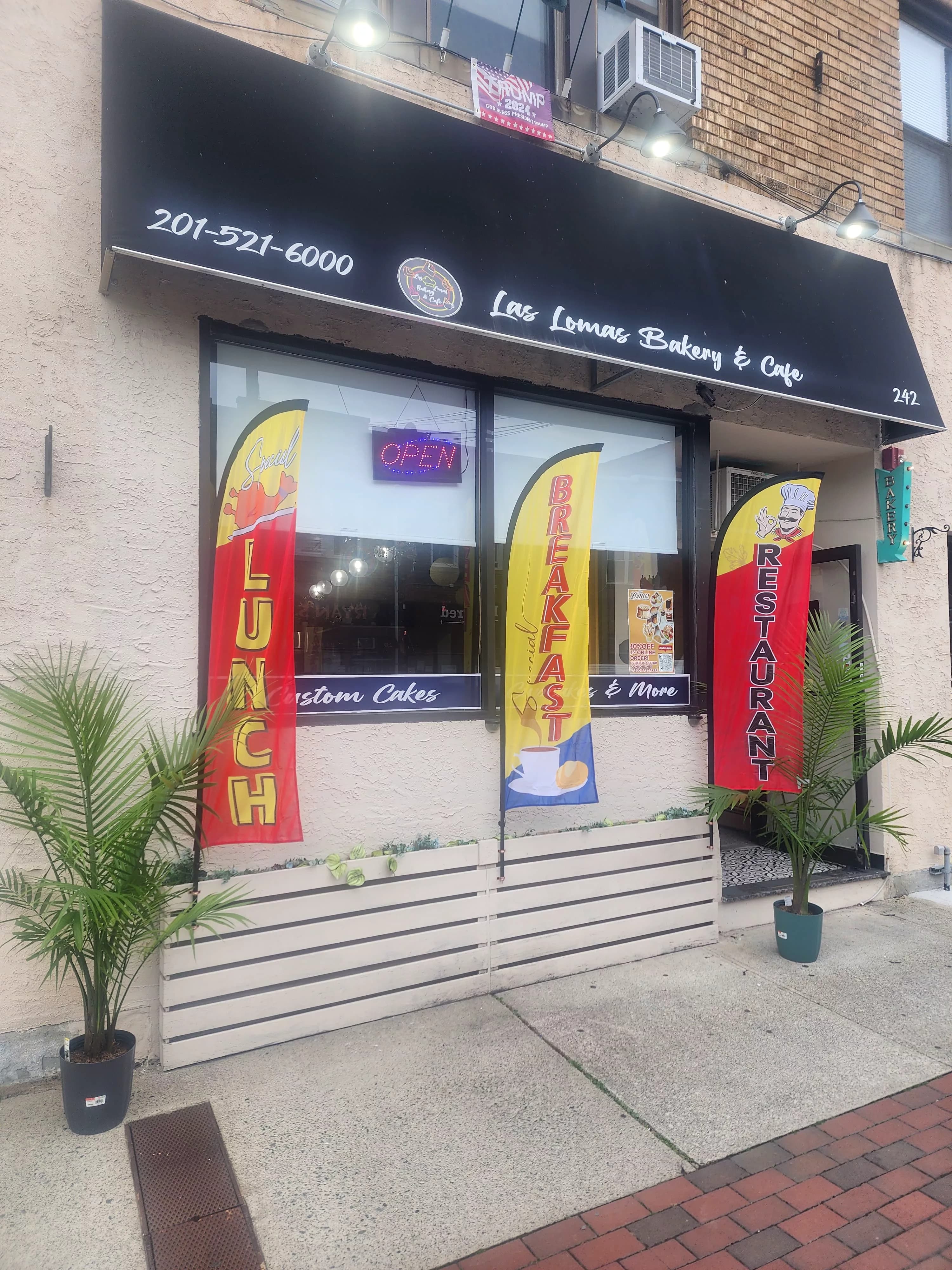 Las Lomas Bakery & Cafe