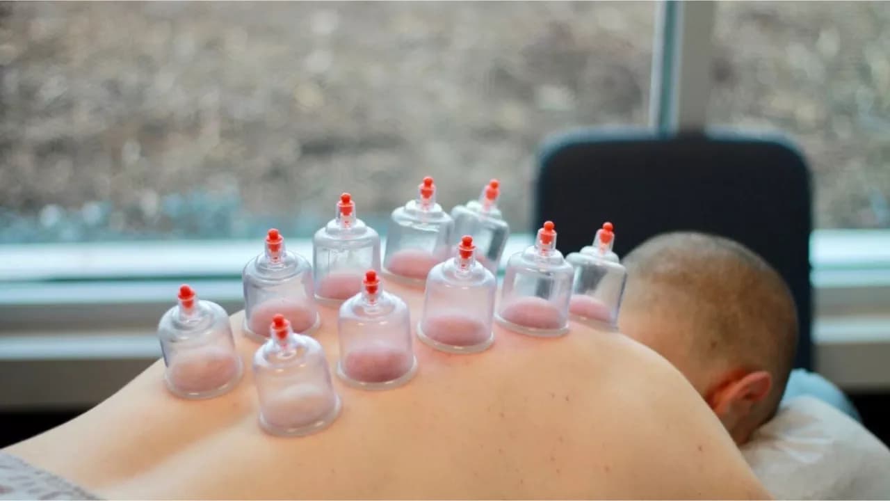 90-minute Cupping + Red Light