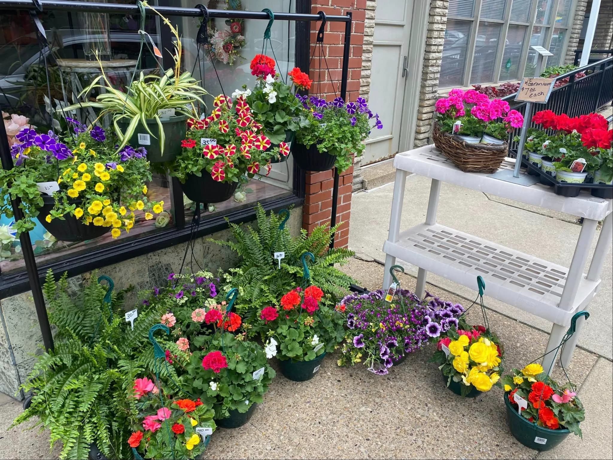 Leone Florist
