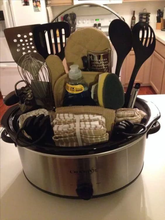 Crockpot Gift Basket Idea