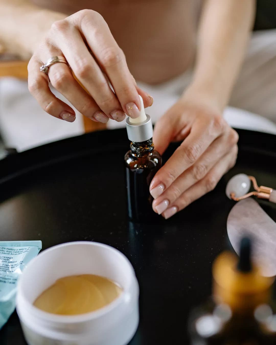 The Minor Ritual Oil Cocktail